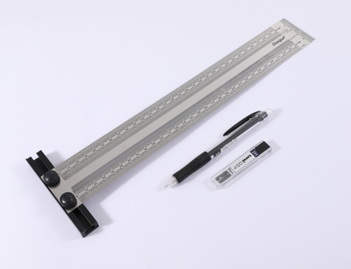 Dasqua Black-Red Plus Precision Marking T-Ruler 12" / 300 mm - Image 6